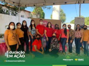 A Prefeitura Municipal de Monte Santo através da Secretaria Municipal de Educação, realizou na manhã de hoje, 16/06 na Escola Municipal José Benício Mariz realizou a culminância dos projetos: Maleta da leitura, Família e Escola , Linda Rosa Juvenil e Meio Ambiente, no qual os professores apresentaram os matérias confeccionados, dramatizações, música cantada em libras, explicações sobre os projetos, foram enviado para o aluno os projetos e gravado as apresentações para chegar aos nossos alunos.<br>Educação com trabalho que se conquista.