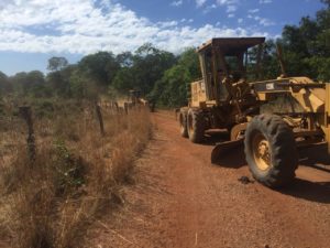 Prefeitura intensifica recuperação de estradas vicinais na zona rural de Monte Santo do Tocantins – TO.