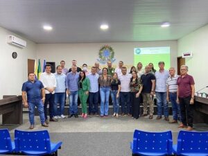 A Prefeita de Monte Santo do Tocantins Enfermeira Nezita esteve na na Cidade de Araguacema, para participar de uma audiência com os membros do conselho deliberativo da APA ilha do Bananal Cantão.